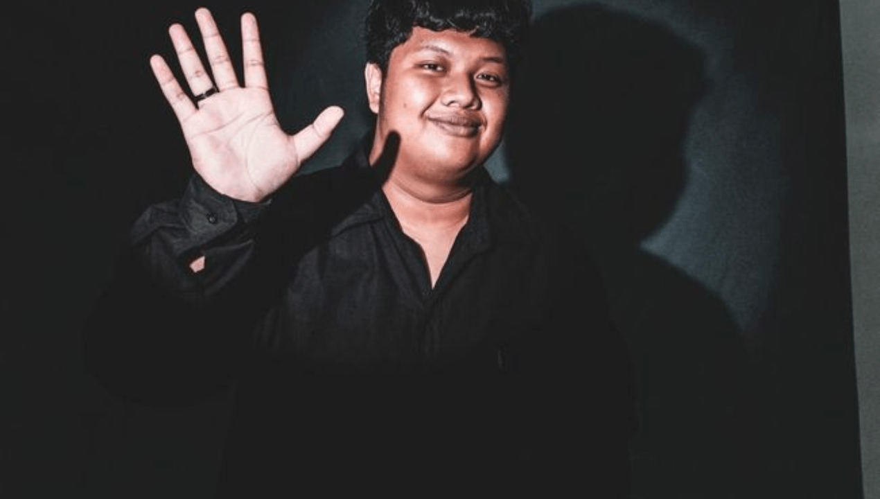 Reza Ghozali album debut