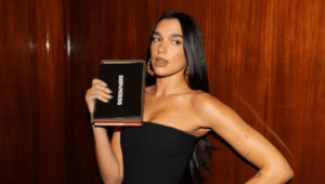 Dua Lipa Pecat Manajer