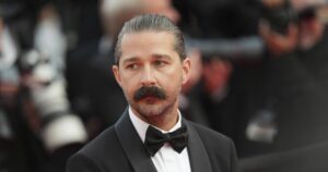 Ilustrasi penguntit shia labeouf untuk artikel Penguntit Shia LaBeouf Ditangkap Setelah Unggah Video Viral